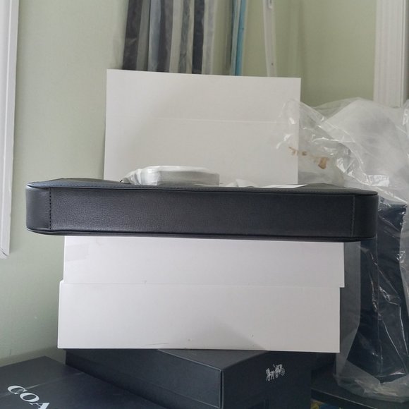 $198/$329 New!! KATE SPADE black laptop bag - Picture 12 of 16